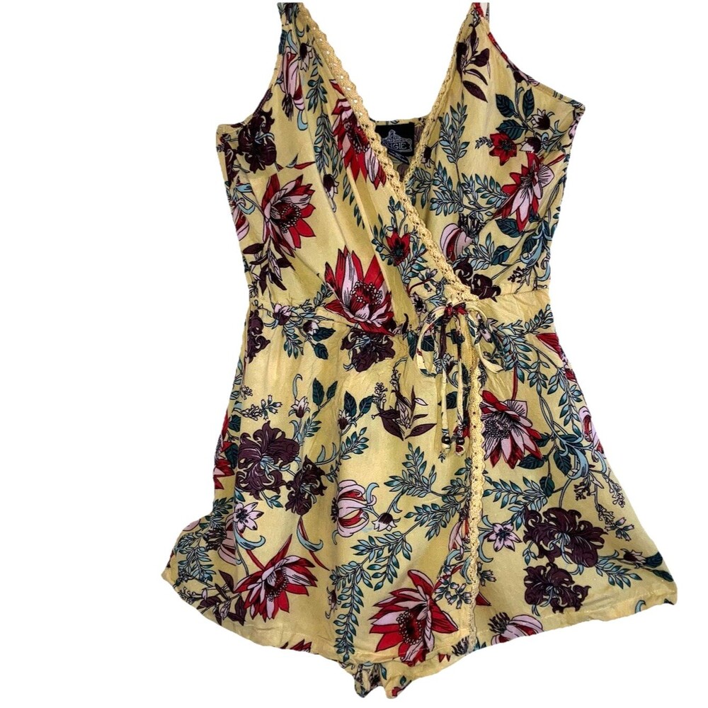 ANGIE sz M Floral Sleeveless Strappy Romper Culottes Crochet Trim Yellow